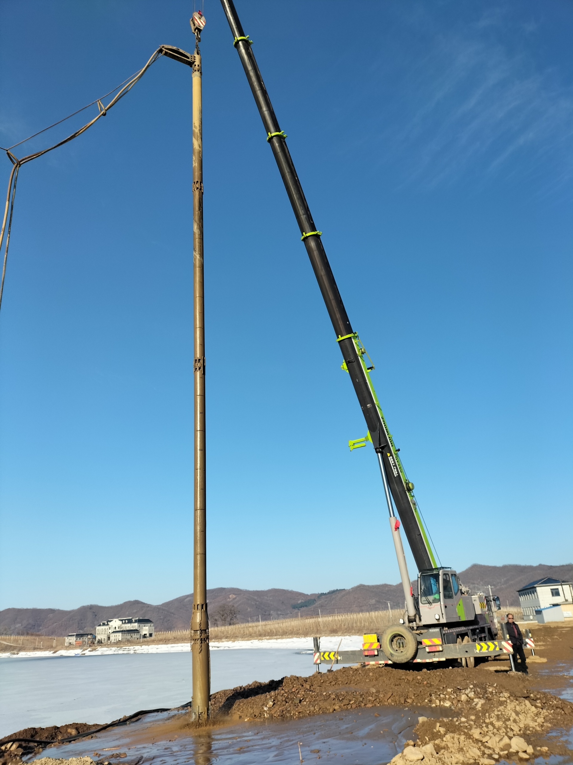 湾龙背鱼塘护岸振冲碎石桩加固工程顺利完工