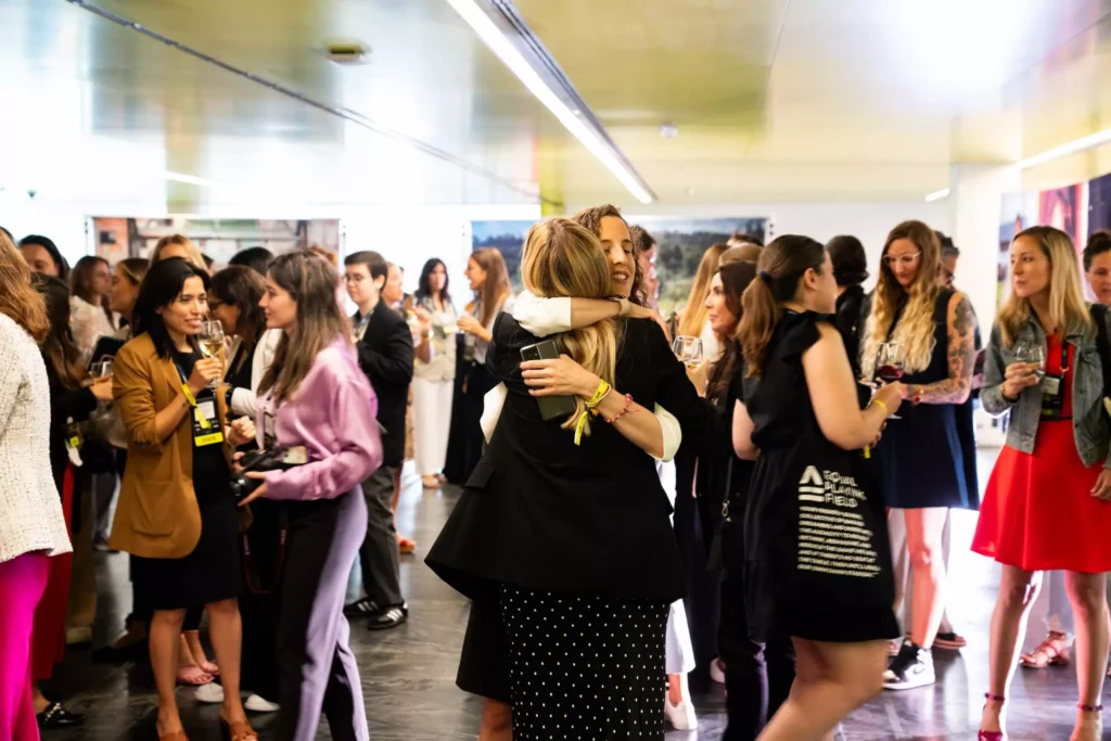 «You Can See It, Now What?» – Lessons from 11 Female Leaders in Football